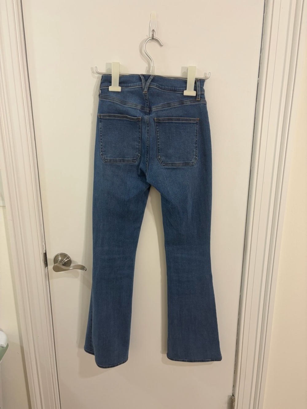 Veronica Beard
Beverly Skinny Flare Patch Pocket Jeans - Picture 5 of 5